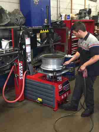 Ranger R980AT Tire Machine 102530